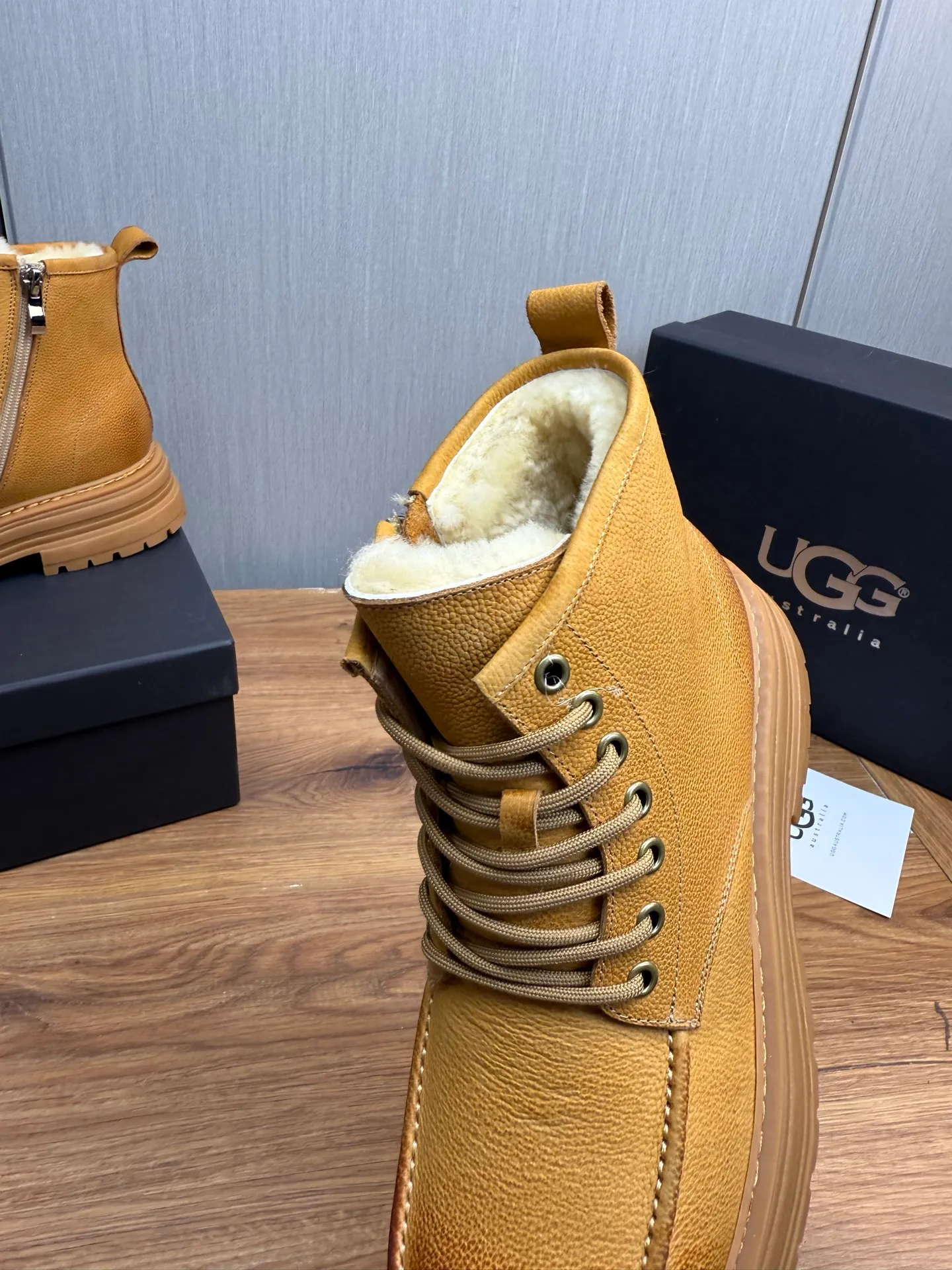 Factory price 680💰 [UGG] Men's hot winter warm boots🐑Simple and fashionable design, cowhide➕comfortable and warm wool lining. Soft and comfortable to wear, good warmth retention, and excellent foot feel. Regular size 38-45